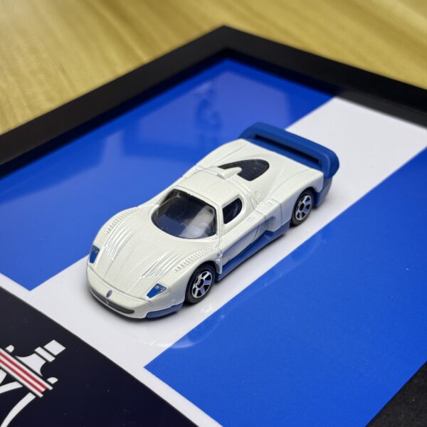 maserati-mc12-white-blue-01 Maserati MC12 — ShowCar Frame