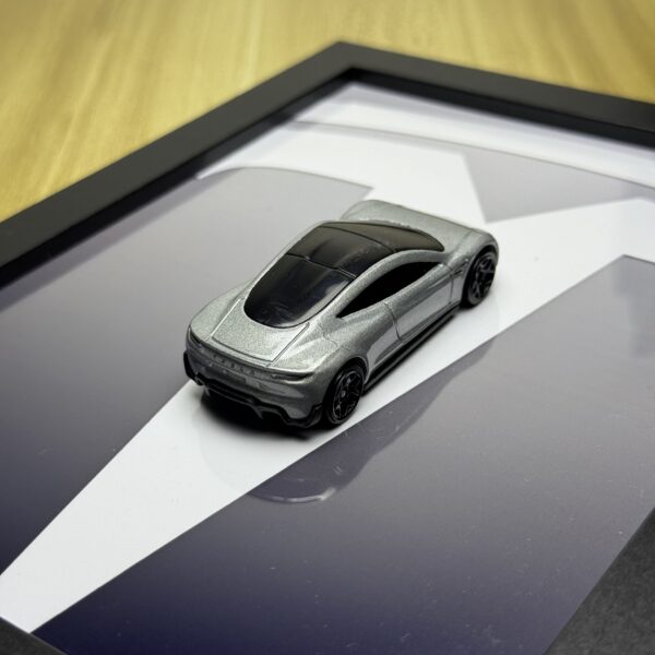 tesla-roadster-silver-02 Tesla Roadster — ShowCar Frame